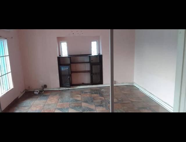 3 BEDROOM PROPERTY TO RENT IN BEZUIDENHOUT VALLEY